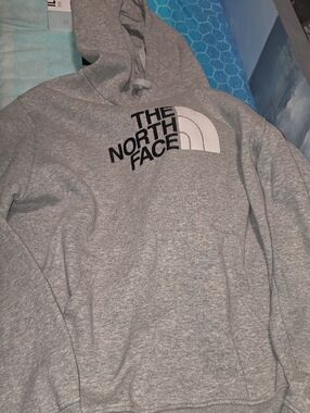 The North Face Men's Gray Logo Hoodie